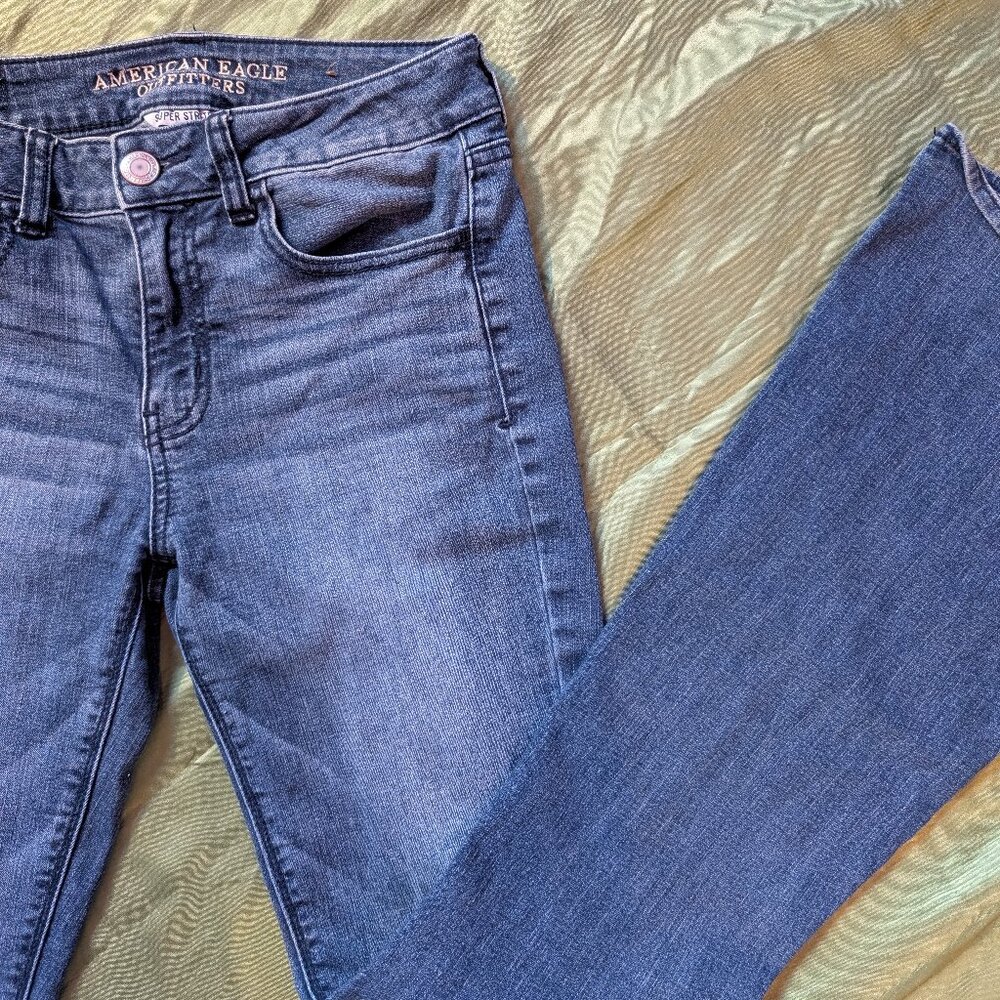 American Eagle high-rise Artist jean